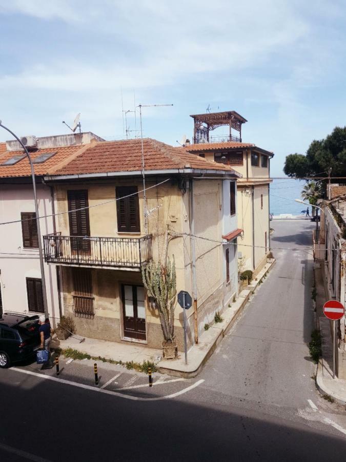 La Dea Del Mare Appartement Scilla Buitenkant foto